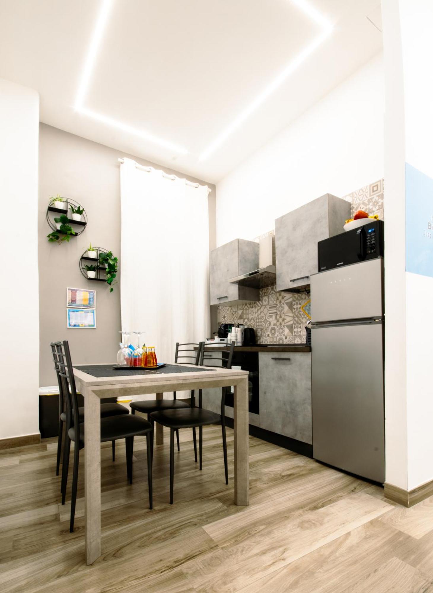 Apartamento Casa Cosmedin Nápoles Exterior foto